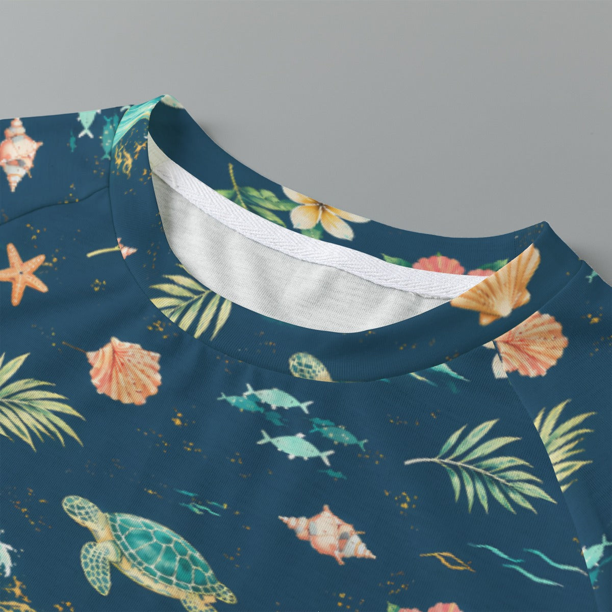 Eco-friendly  All-Over Print Women's cropped Raglan T-shirt With Short Sleeve